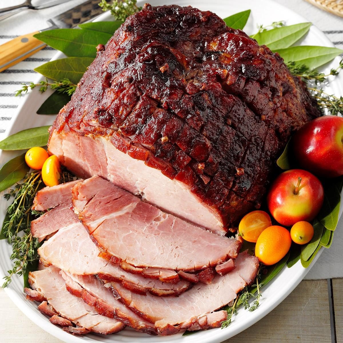 Effortless Holiday Ham Recipes: Impress Your Guests with Glazed Perfection